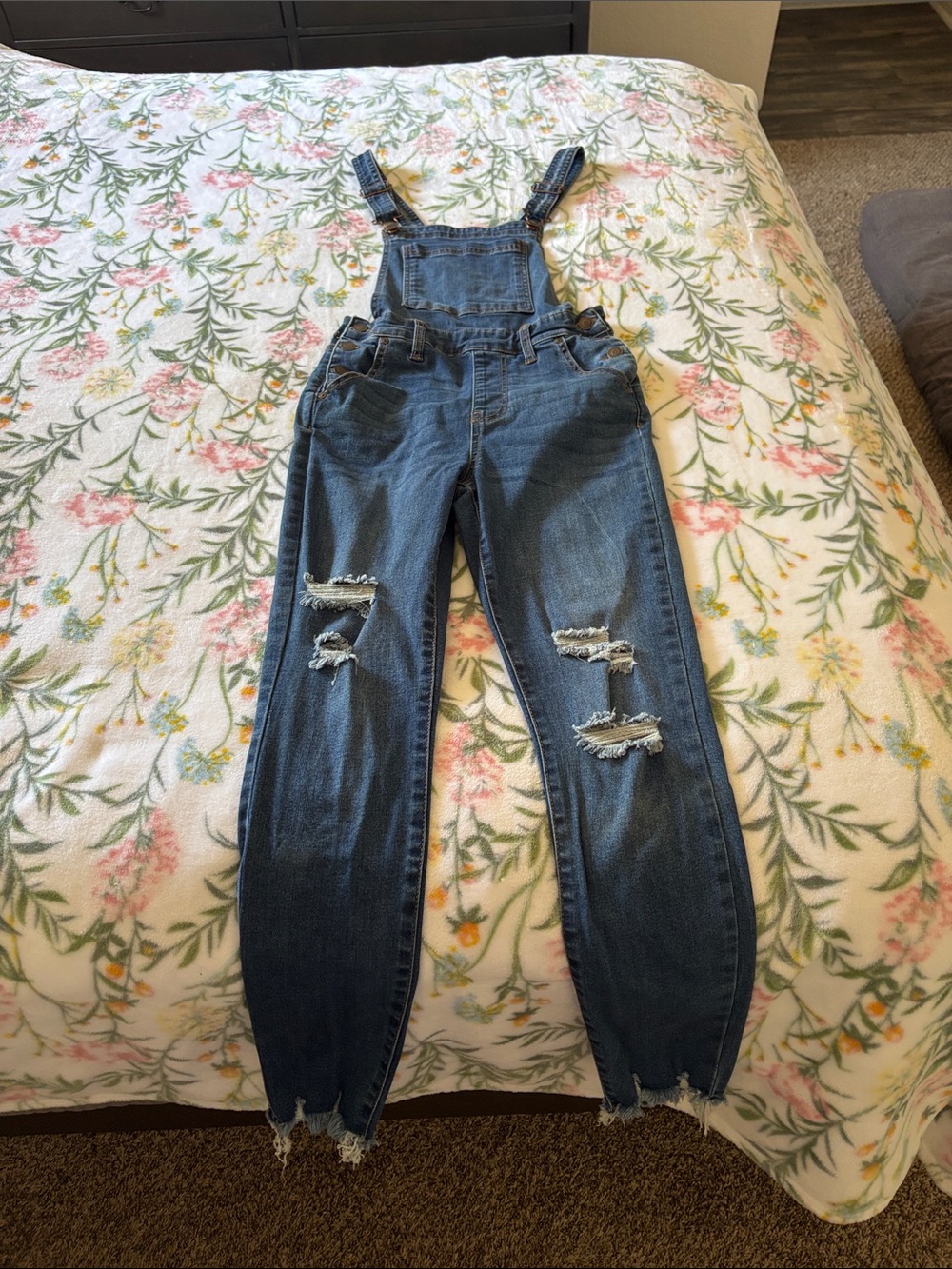 Stretchy denim overalls